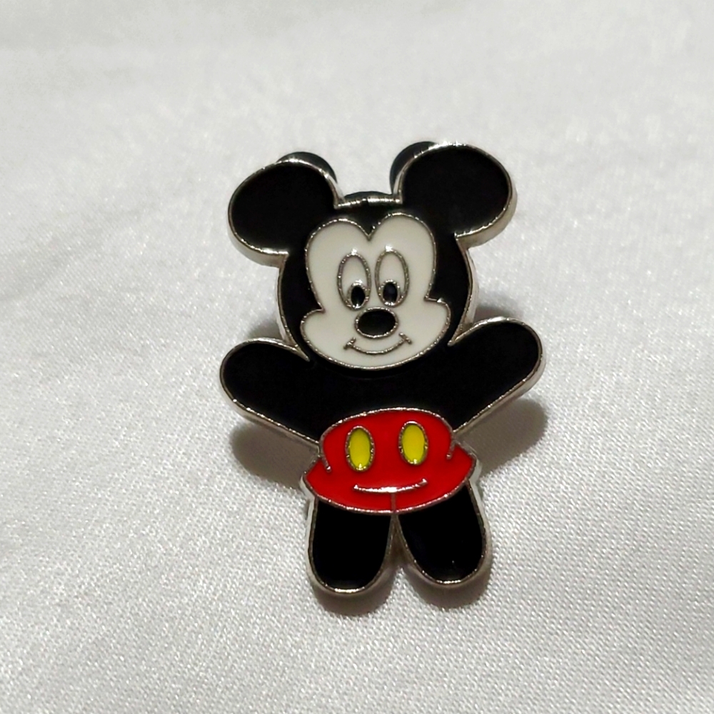 2009 Disney Mickey Mouse Pin